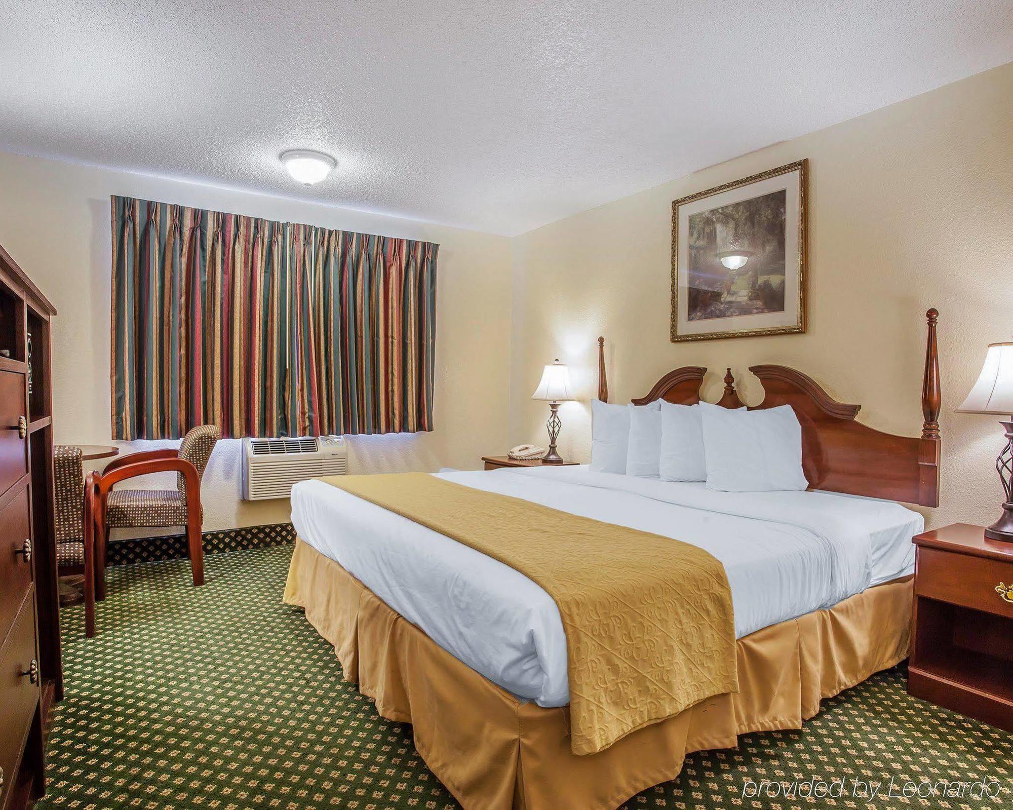 Quality Inn And Suites Toppenish Екстериор снимка
