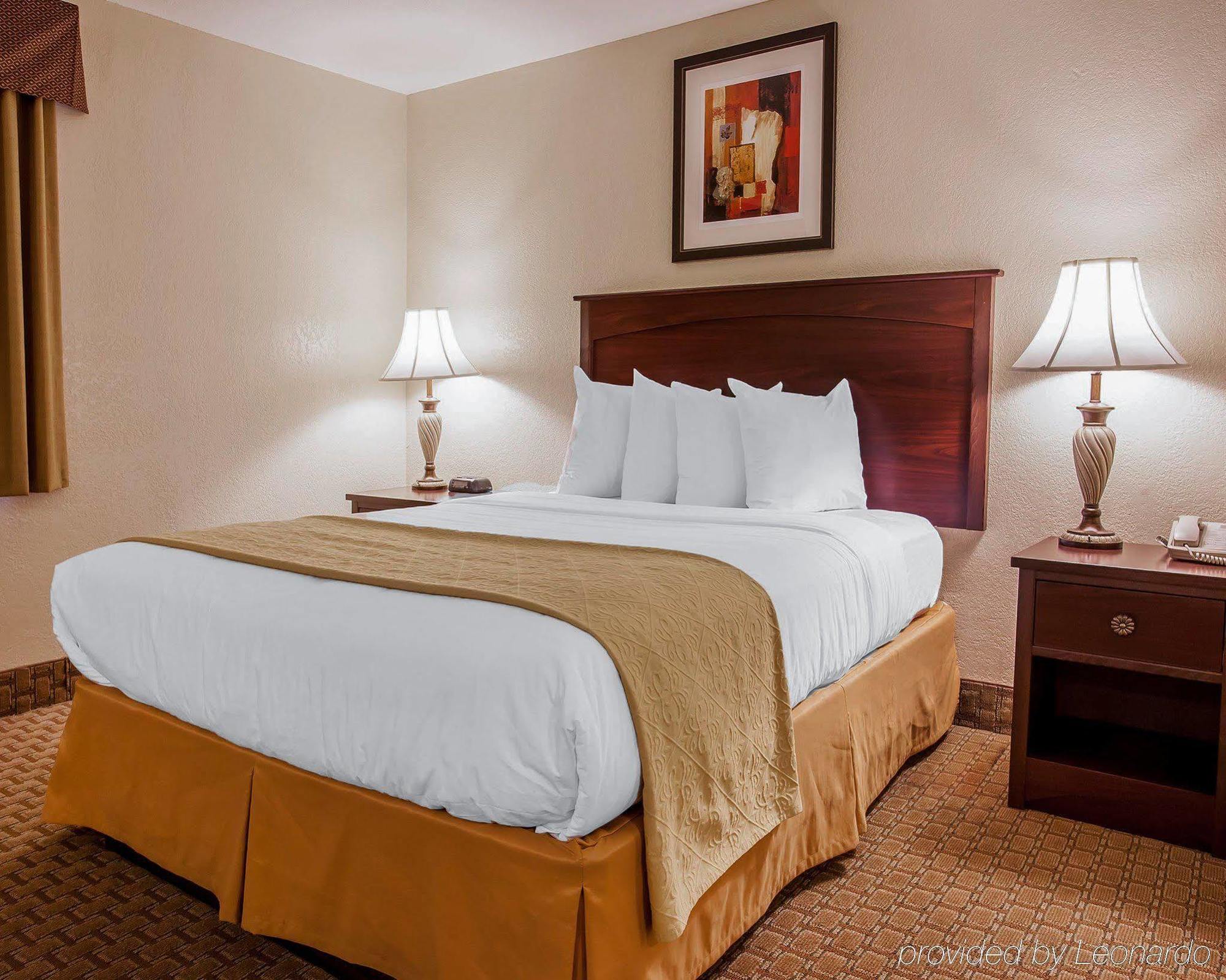 Quality Inn And Suites Toppenish Екстериор снимка