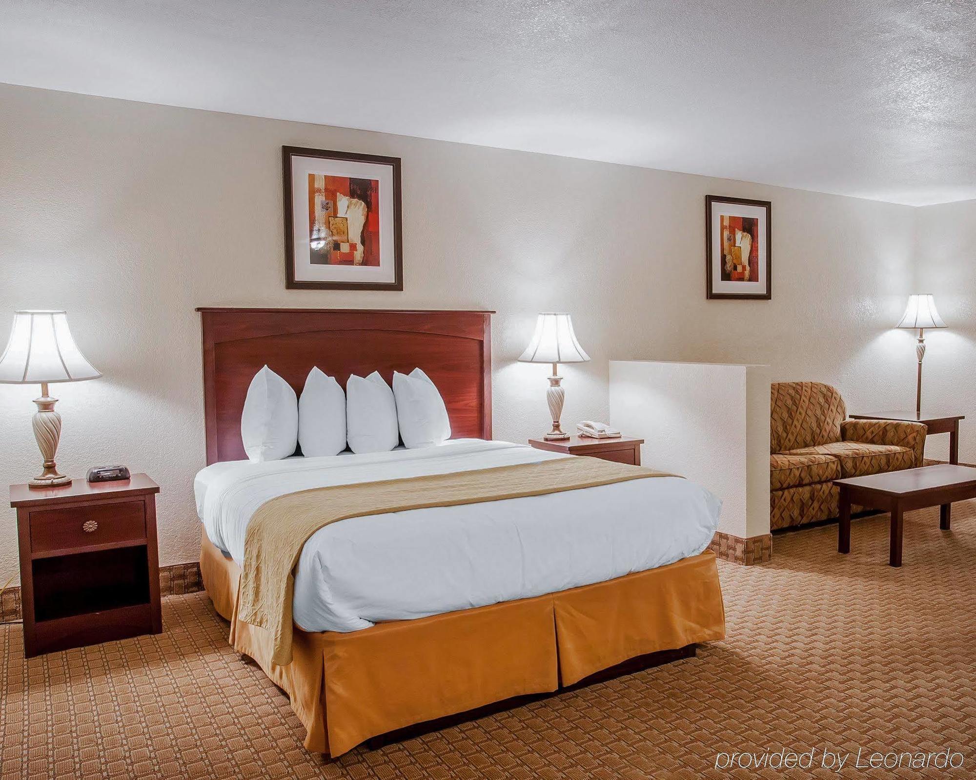 Quality Inn And Suites Toppenish Екстериор снимка