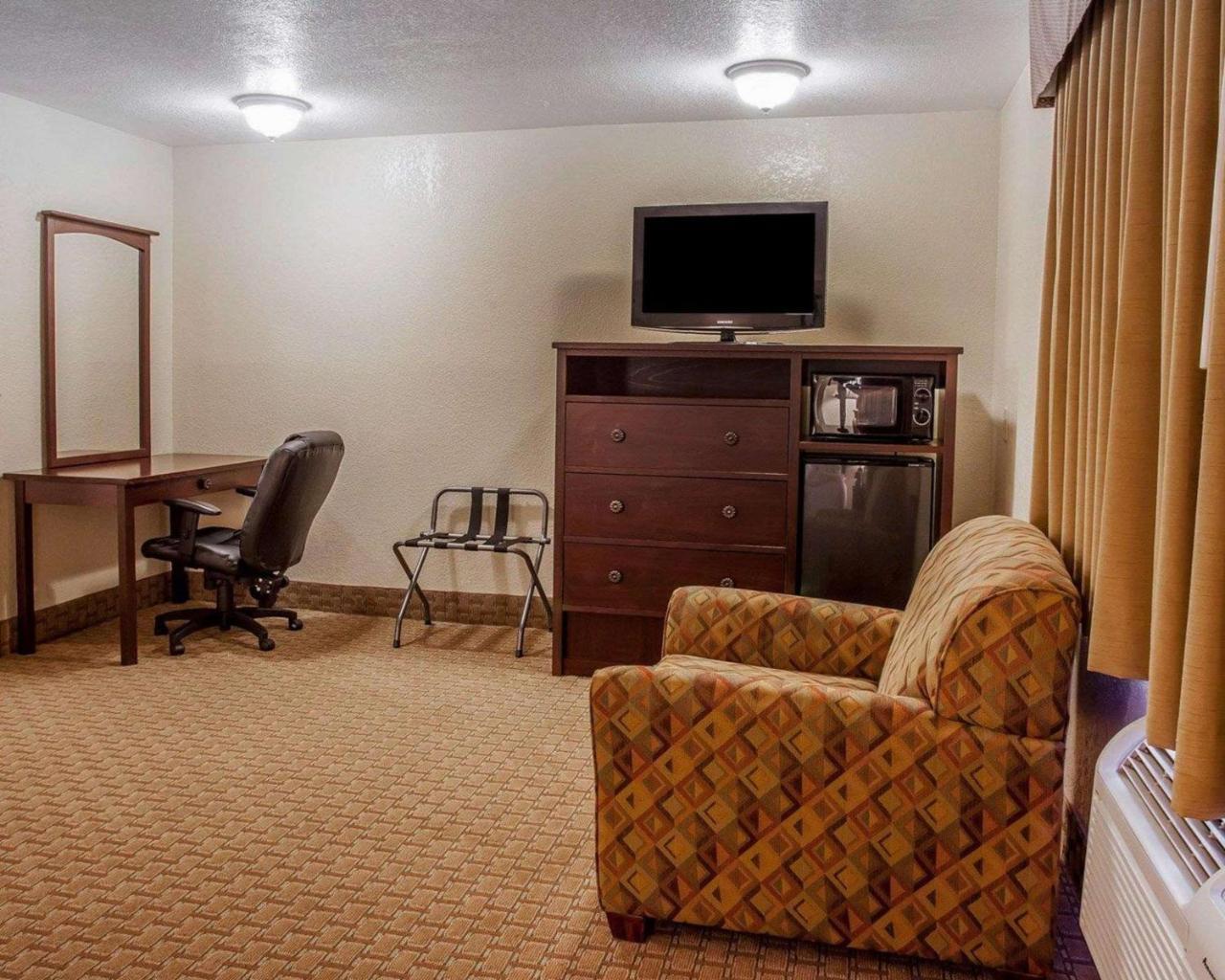 Quality Inn And Suites Toppenish Екстериор снимка