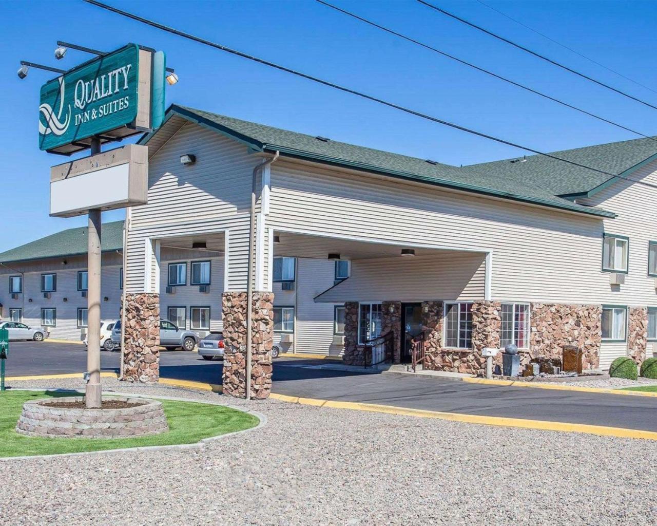 Quality Inn And Suites Toppenish Екстериор снимка
